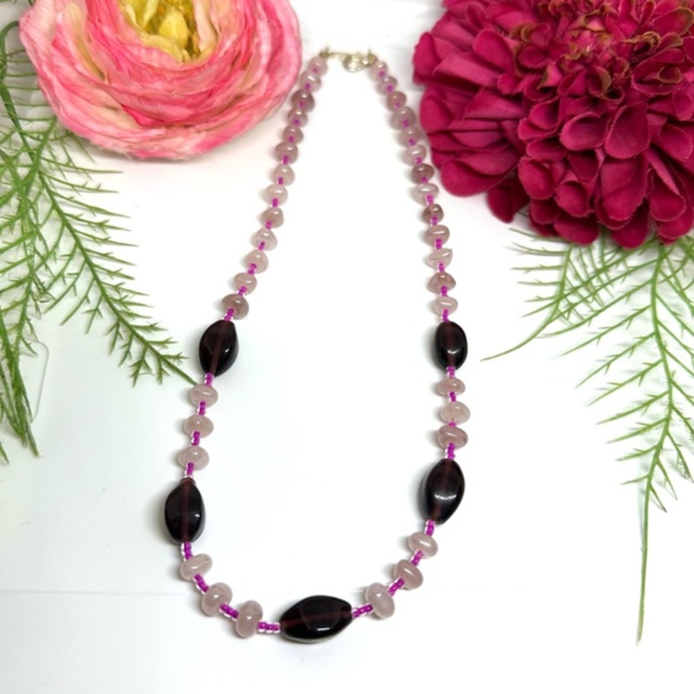 VINTAGE⚜️Glass Beaded Pastel Necklace
